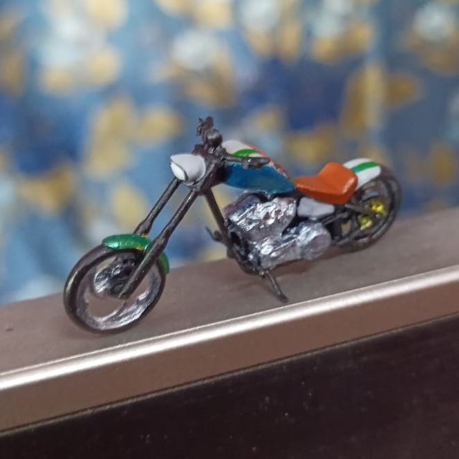 Chopper Bike Racing Motorcycle Scale 1:64