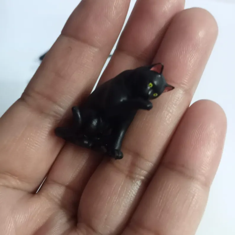 Scale 1:12 Miniature Black Cats