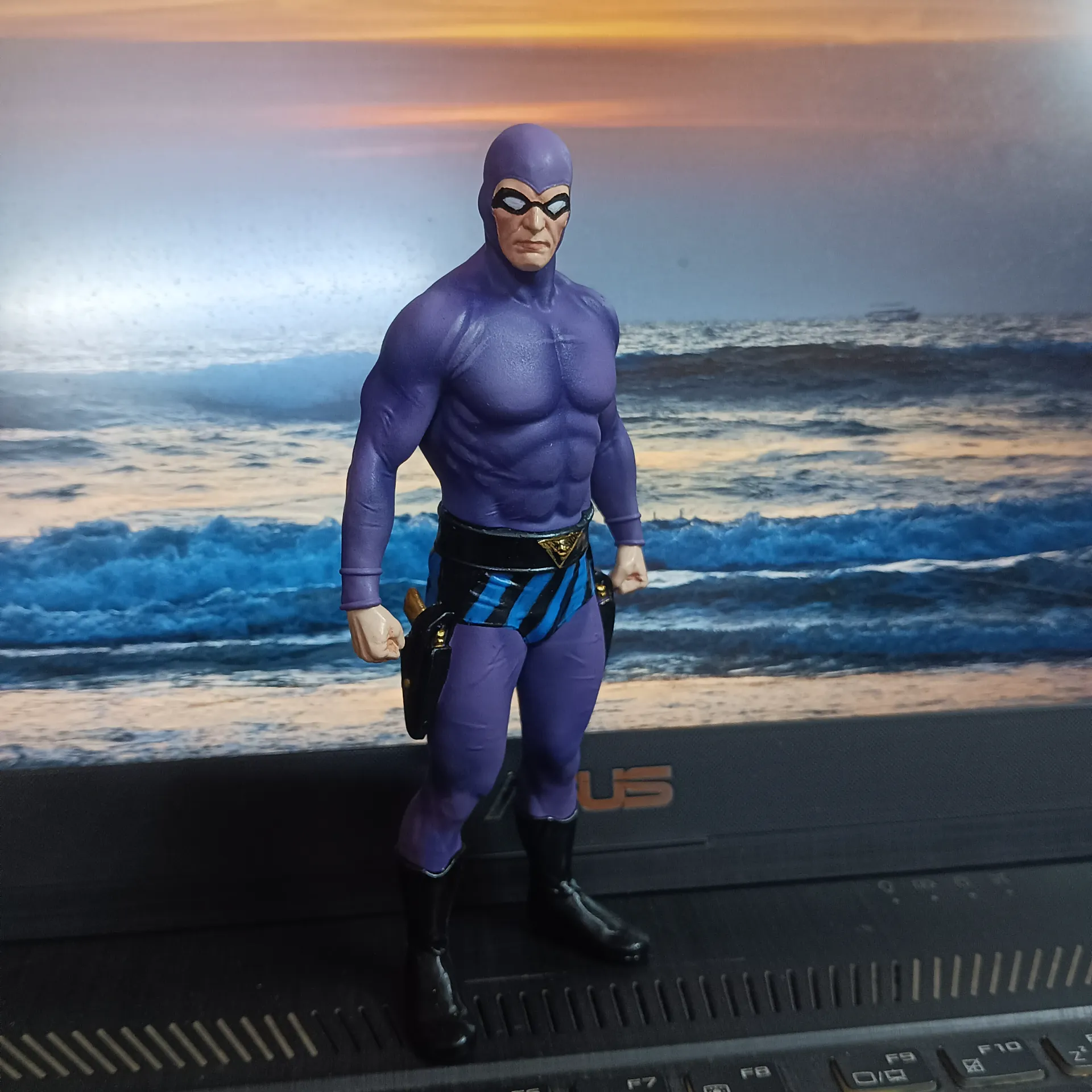 Male Phantom Purple Comic Character Kit Walker