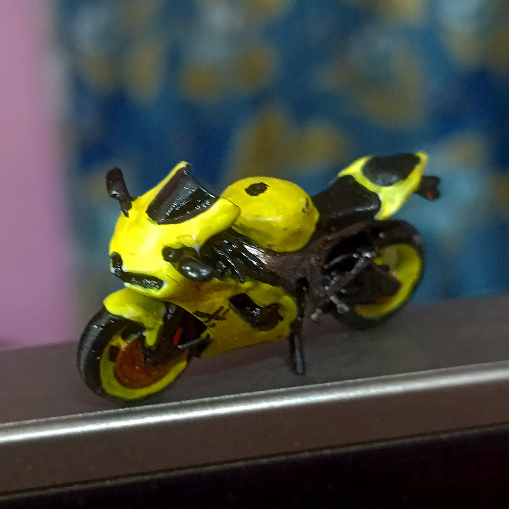 Ninja Bike Racing Motorcycle Scale 1:64