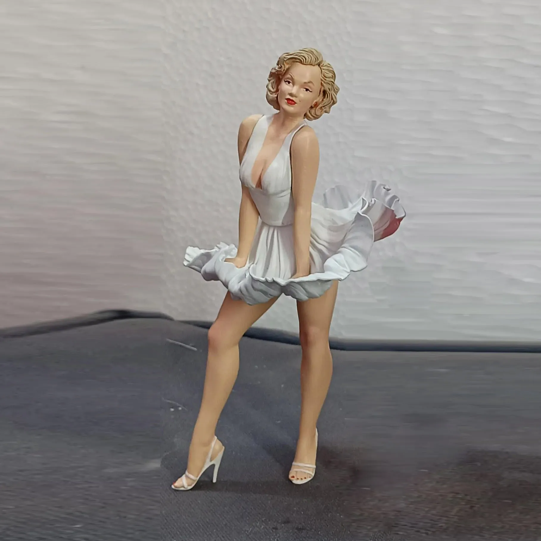 Marilyn Monroe White Flying Dress Hollywood Actress 3D Figurine Figure Model Statue