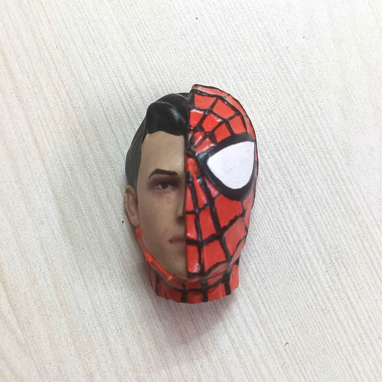 3D Magnet Red Web Spider Dress Man Tom Half Face Comic Movie