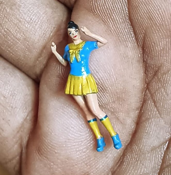 Scale 1:64 Girl Miniature