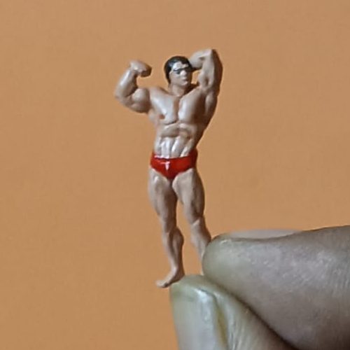 Scale 1:64 People Arnold Body Builder Actor Miniature