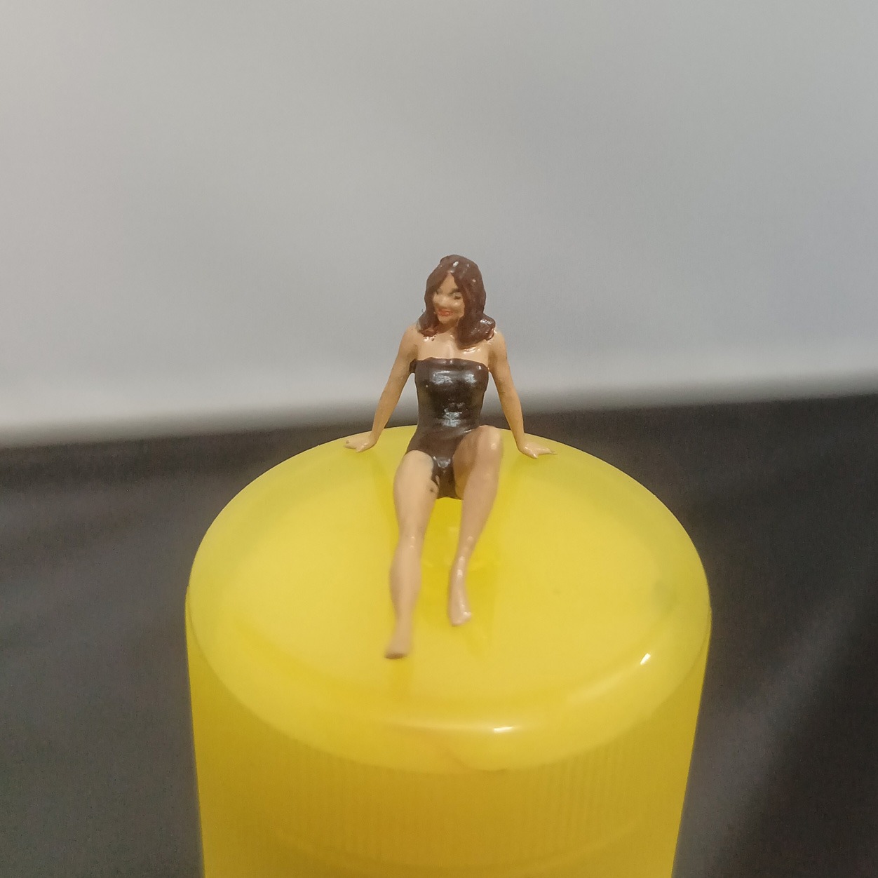 Scale 1:64 Girl Miniature